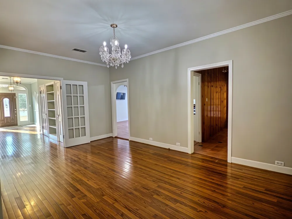 941 S Texas Street De Leon, TX 76444