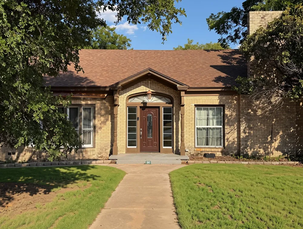 941 S Texas Street De Leon, TX 76444
