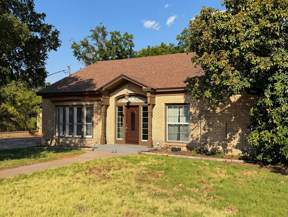 941 S Texas Street De Leon, TX 76444