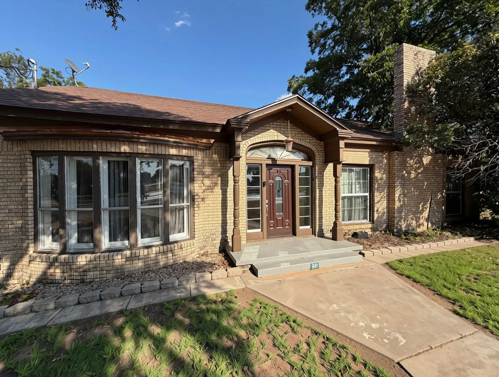 941 S Texas Street De Leon, TX 76444