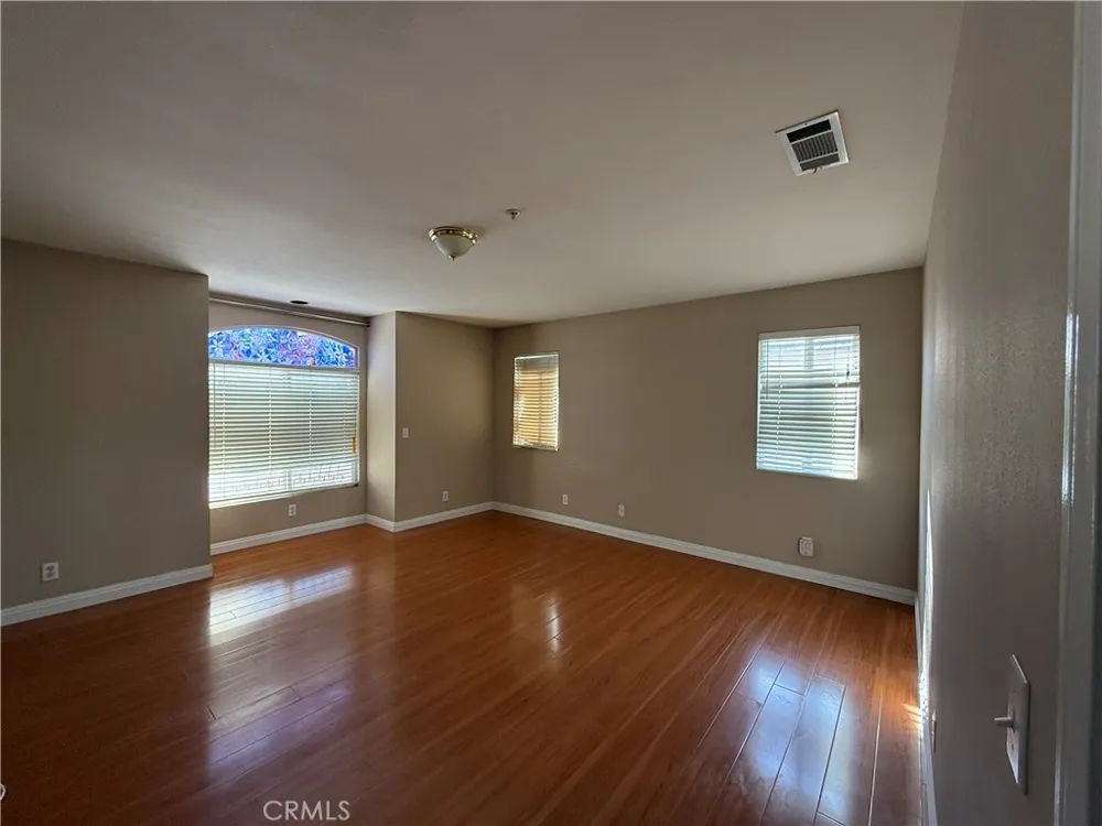 5143 Peck El Monte, CA 91732