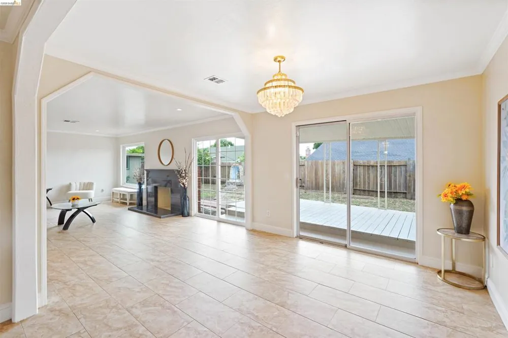 53 Marshall Way Vallejo, CA 94589