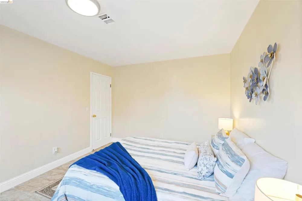 53 Marshall Way Vallejo, CA 94589