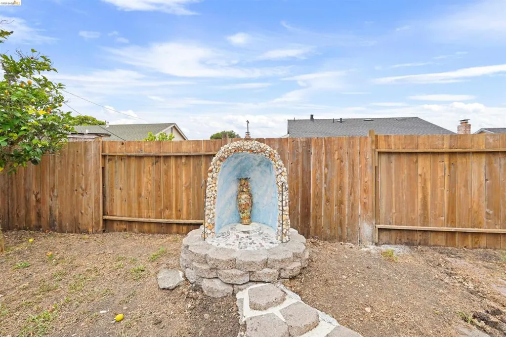 53 Marshall Way Vallejo, CA 94589