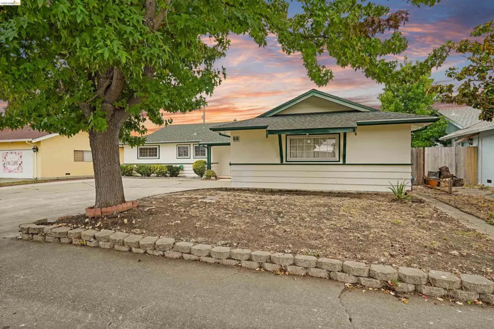 53 Marshall Way Vallejo, CA 94589
