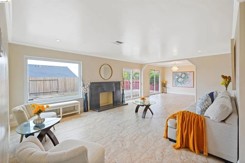 53 Marshall Way Vallejo, CA 94589