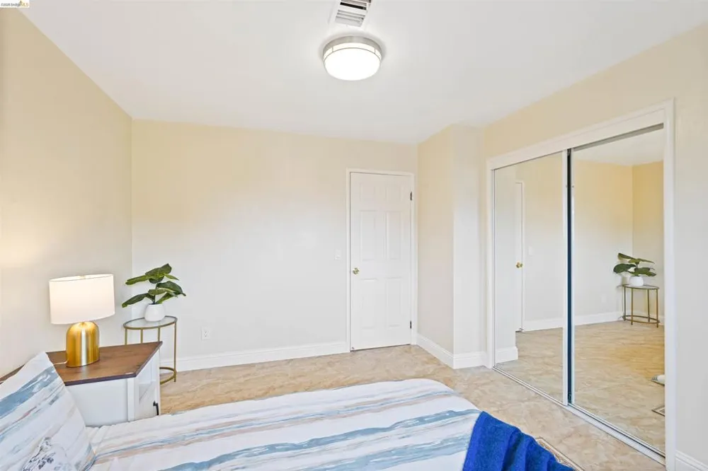 53 Marshall Way Vallejo, CA 94589