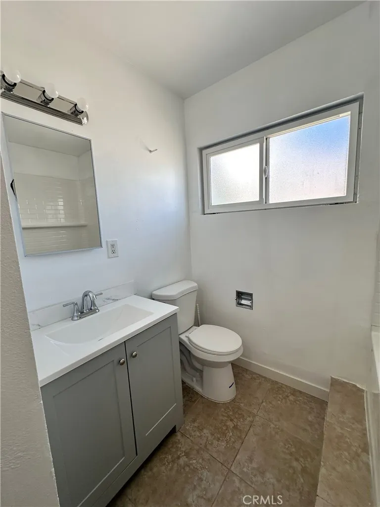 15160 Via Montana #3 Desert Hot Springs, CA 92240