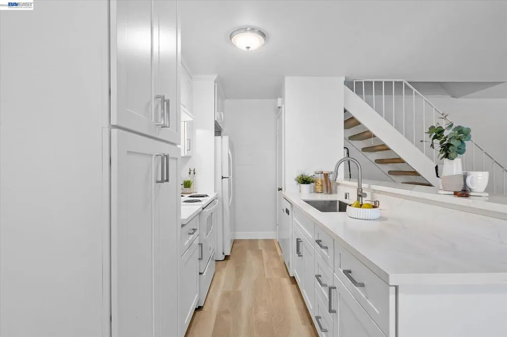 2174 Decoto Rd #2 Union City, CA 94587