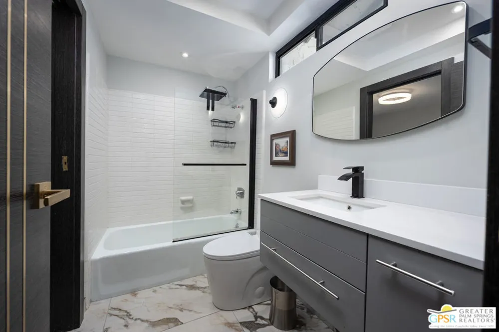 2487 S Gene Autry Trail #A Palm Springs, CA 92264