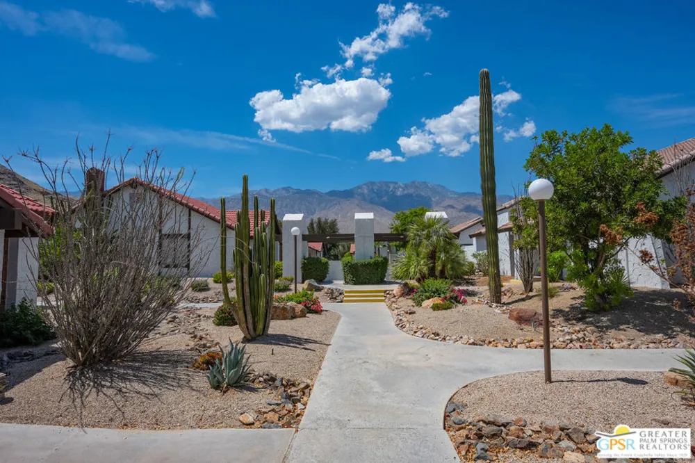 2487 S Gene Autry Trail #A Palm Springs, CA 92264