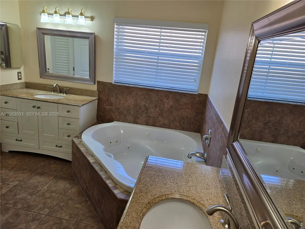 14246 SW 162nd St Miami, FL 33177