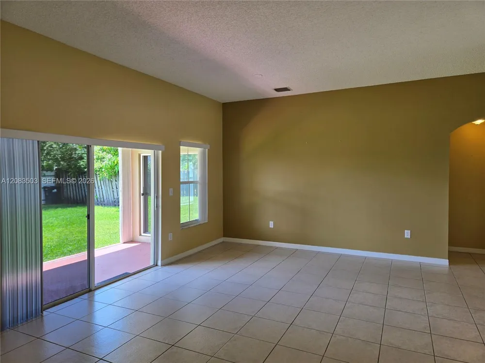 14246 SW 162nd St Miami, FL 33177
