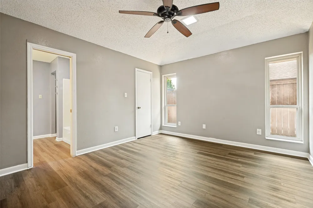 1909 Oak Hill Drive Corinth, TX 76210