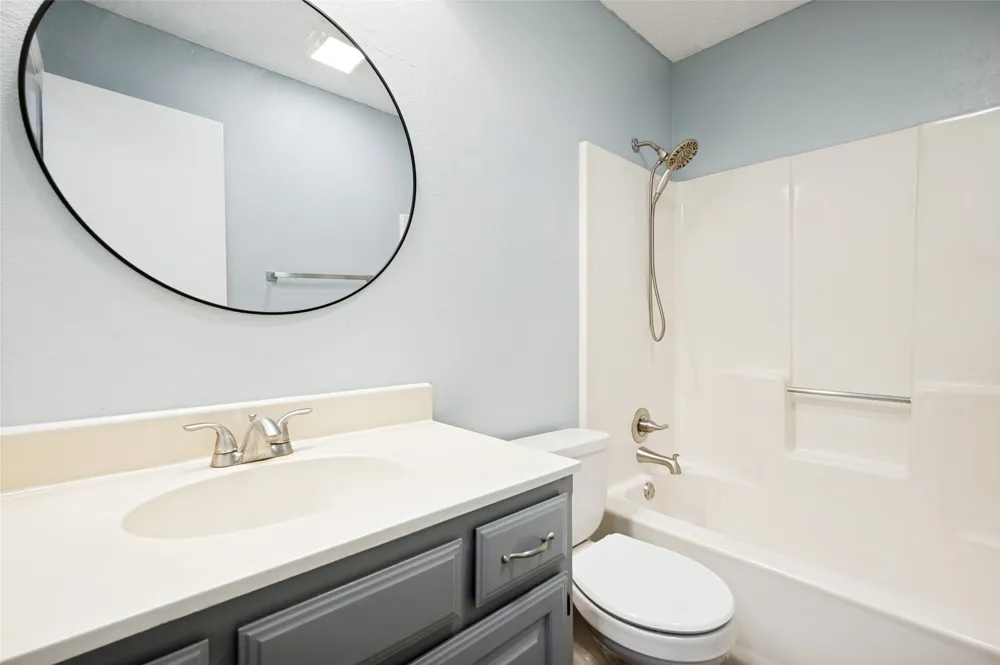 1909 Oak Hill Drive Corinth, TX 76210