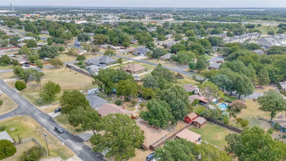 1909 Oak Hill Drive Corinth, TX 76210