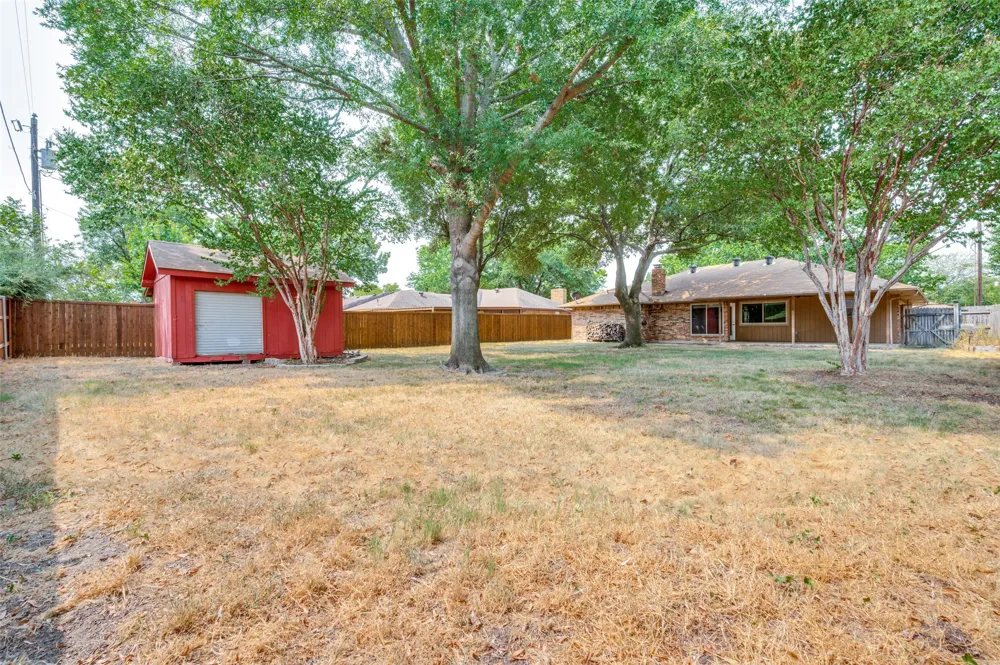 1909 Oak Hill Drive Corinth, TX 76210