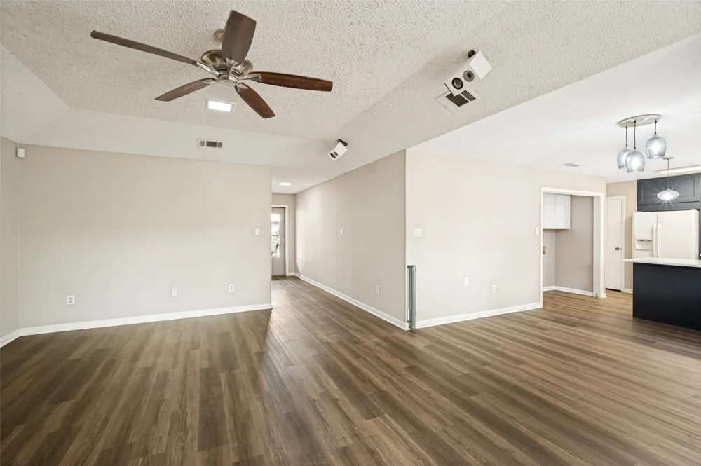 1909 Oak Hill Drive Corinth, TX 76210