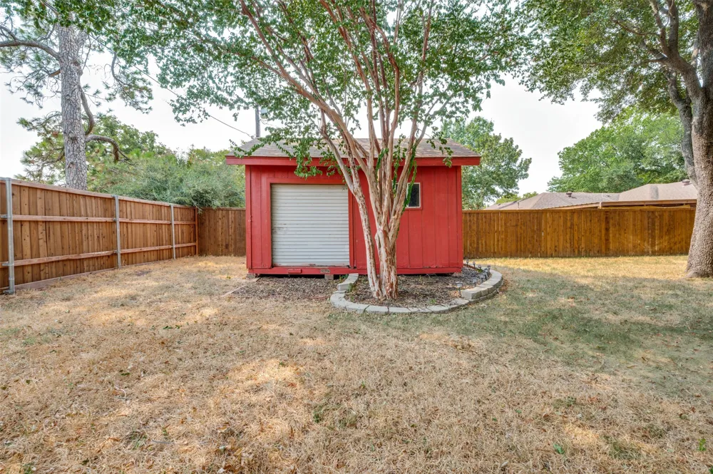 1909 Oak Hill Drive Corinth, TX 76210