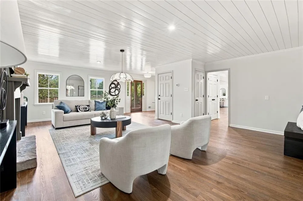 287 Rising Star Road Fayetteville, GA 30215
