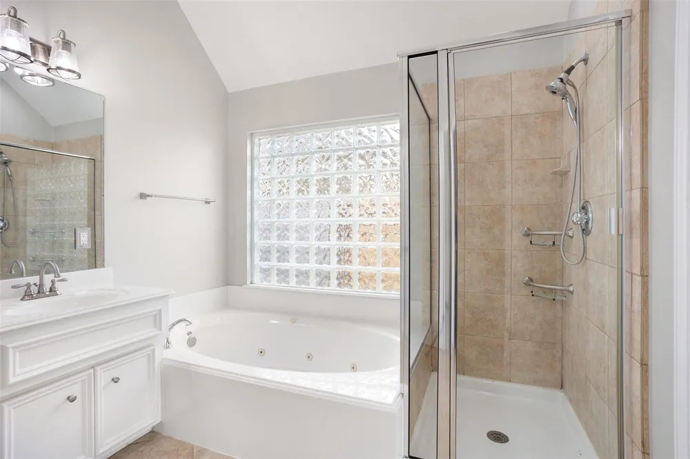 6111 Windsor Chase Lane League City, TX 77573