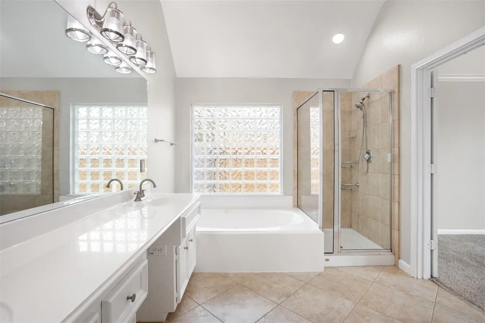6111 Windsor Chase Lane League City, TX 77573