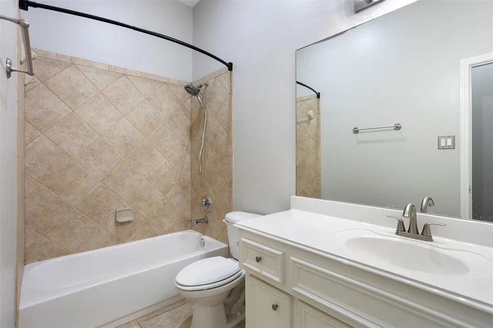 6111 Windsor Chase Lane League City, TX 77573