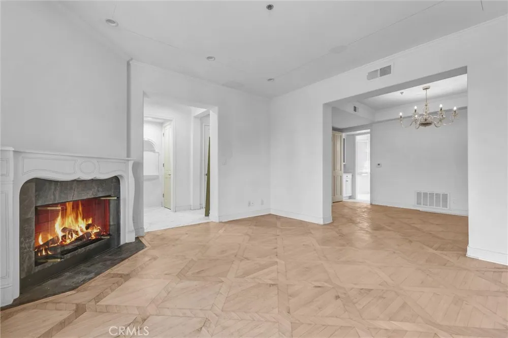 309 Almont Drive Beverly Hills, CA 90211