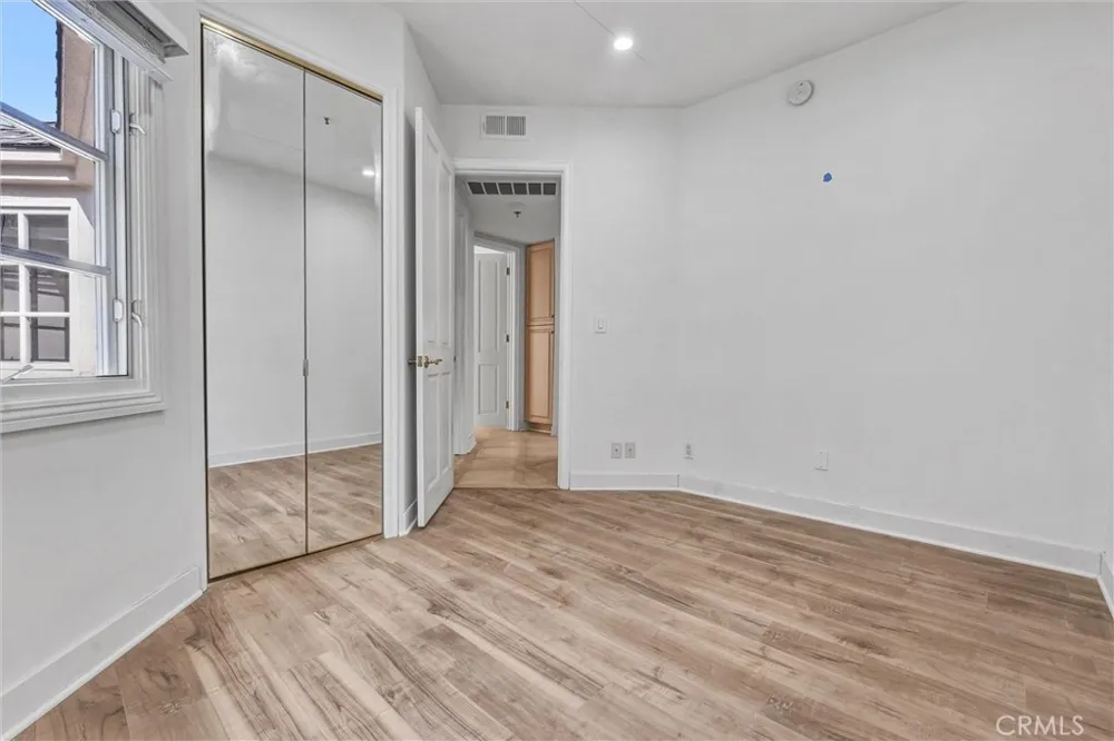 309 Almont Drive Beverly Hills, CA 90211