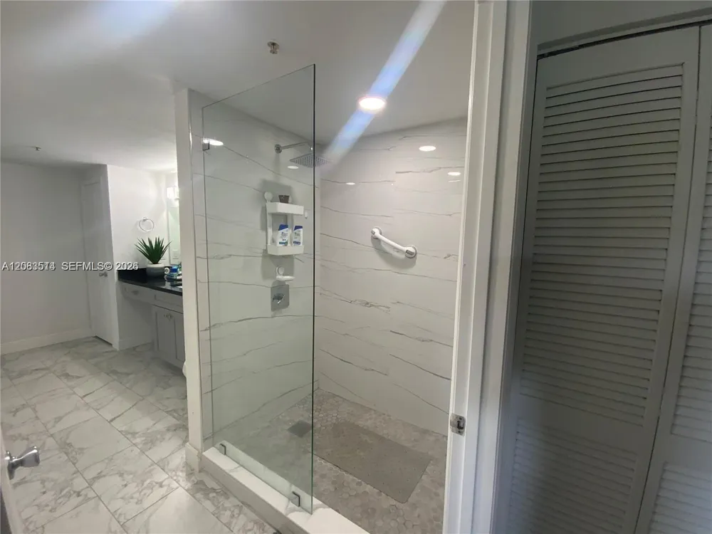 11631 SW 2nd St #20104 Pembroke Pines, FL 33025