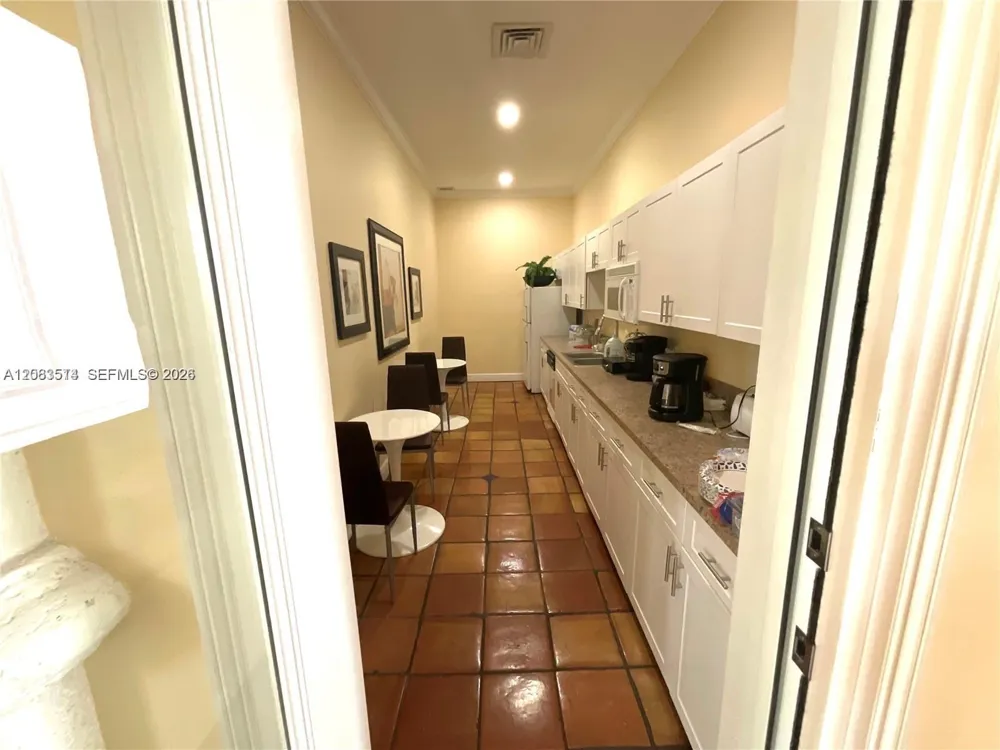 11631 SW 2nd St #20104 Pembroke Pines, FL 33025