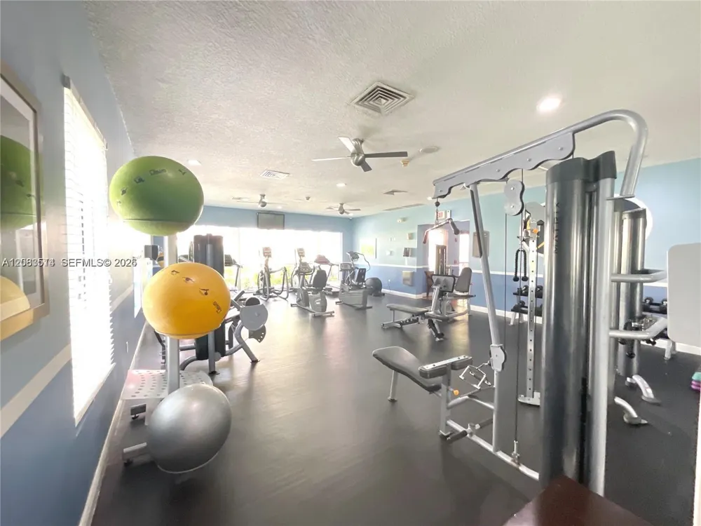 11631 SW 2nd St #20104 Pembroke Pines, FL 33025