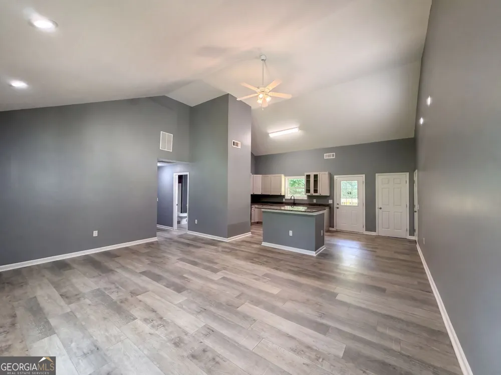 201 Deerfield LN Carrollton, GA 30116