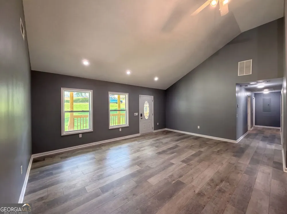 201 Deerfield LN Carrollton, GA 30116