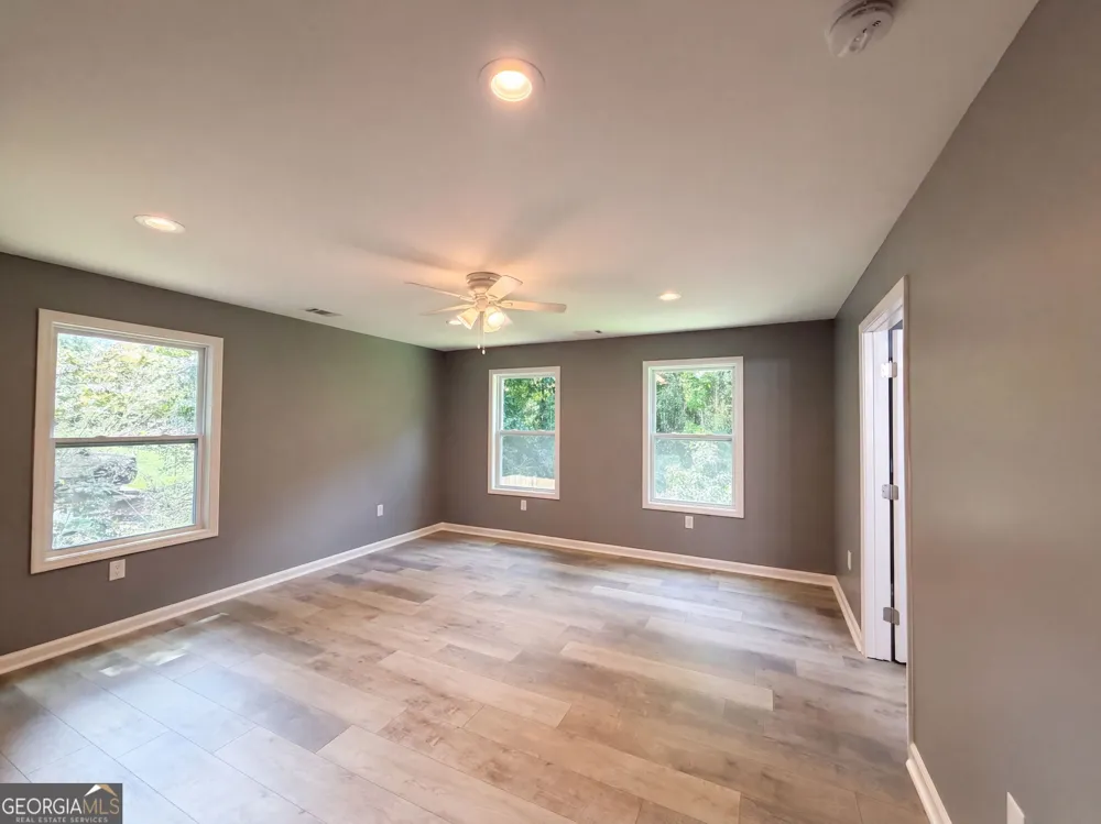 201 Deerfield LN Carrollton, GA 30116