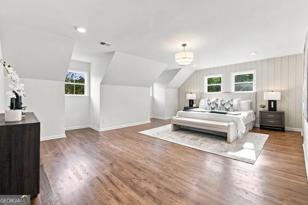 287 Rising Star RD Fayetteville, GA 30215