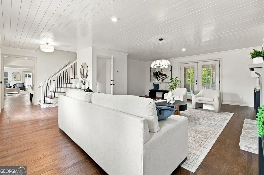 287 Rising Star RD Fayetteville, GA 30215