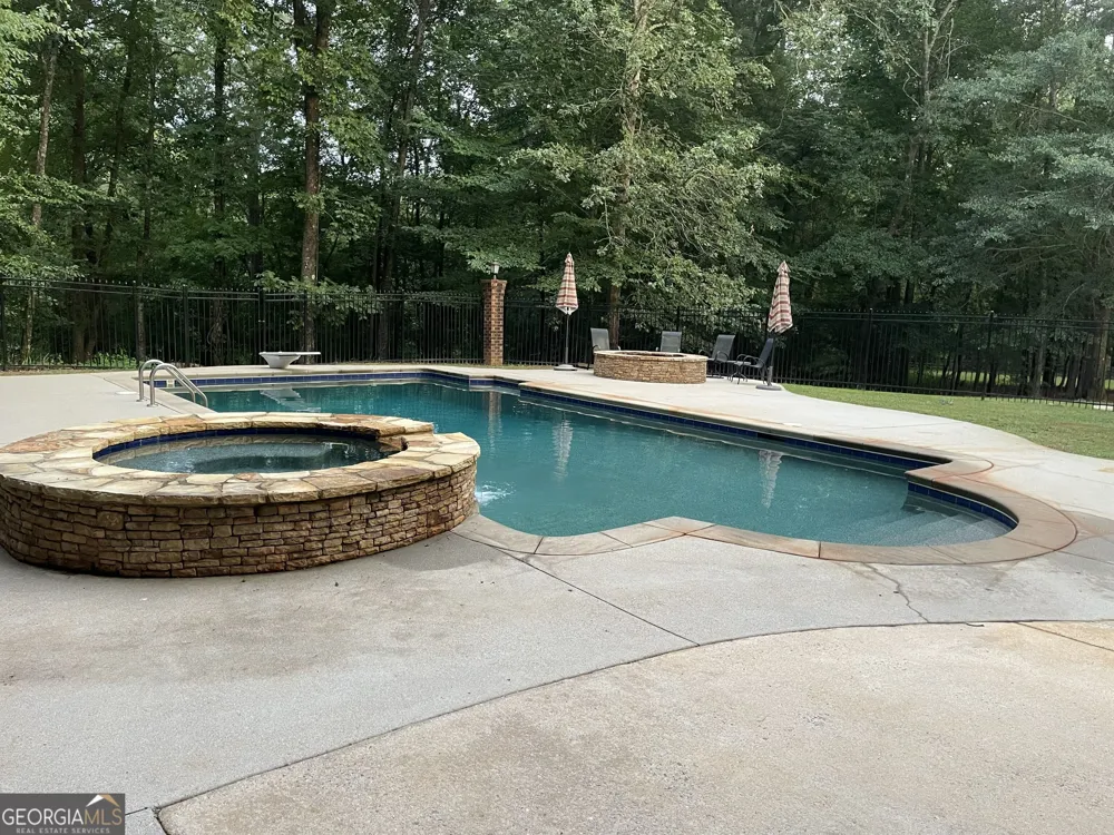 1171 River RUN Bishop, GA 30621