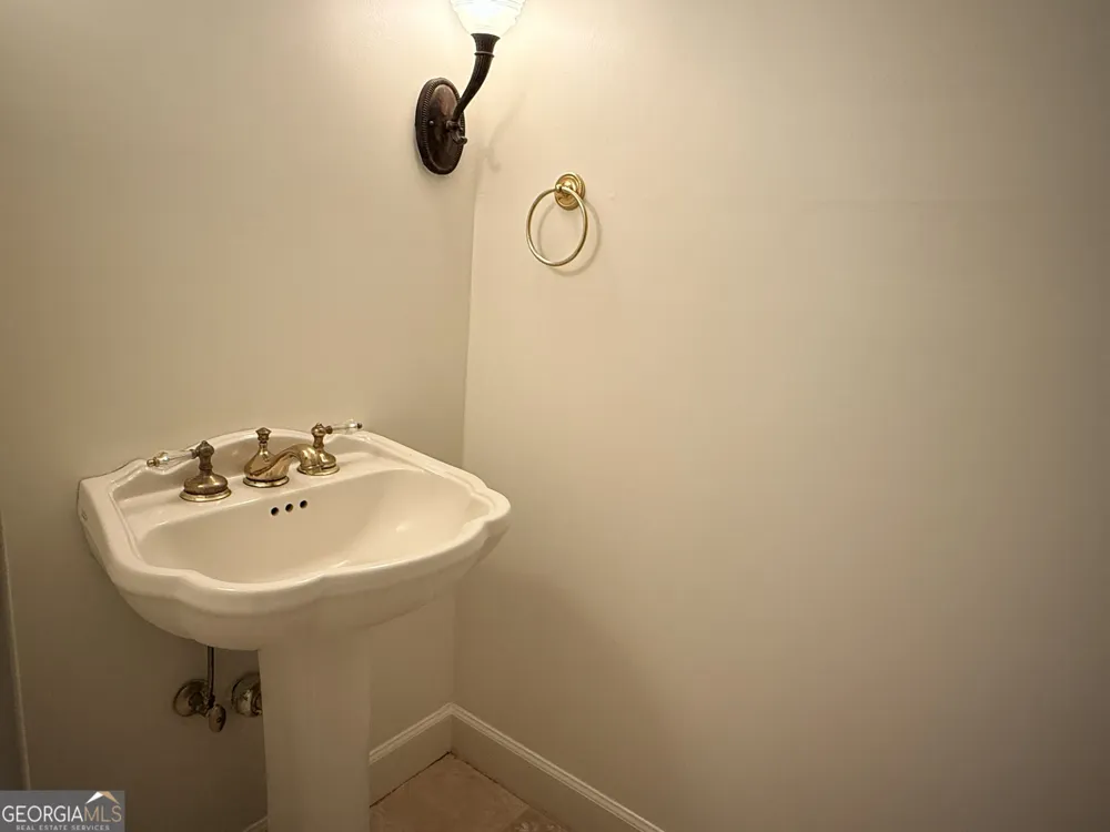 1171 River RUN Bishop, GA 30621