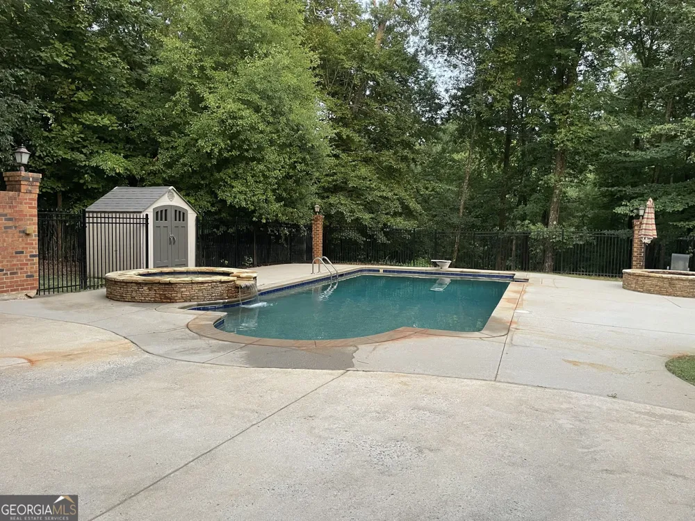 1171 River RUN Bishop, GA 30621