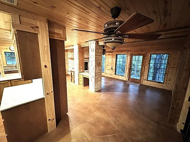 1173 Private Road 4011 Decatur, TX 76234