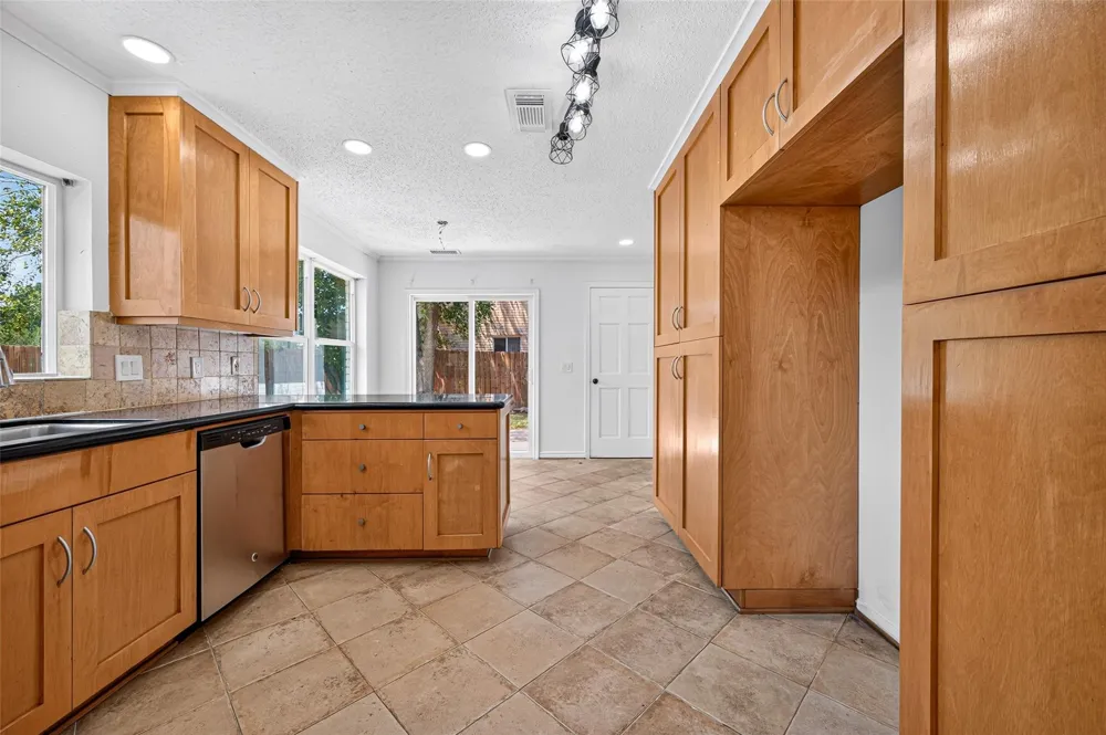13515 Harpers Bridge Drive Houston, TX 77041