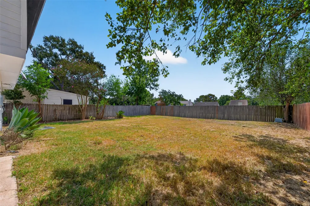 13515 Harpers Bridge Drive Houston, TX 77041