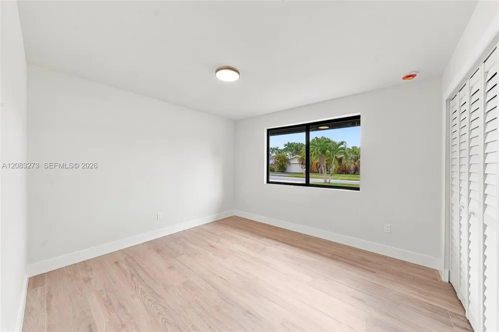 13300 SW 99th Ter Miami, FL 33186