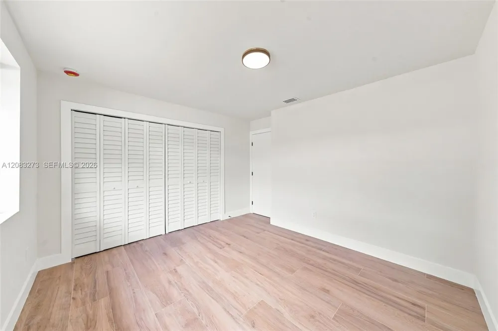 13300 SW 99th Ter Miami, FL 33186
