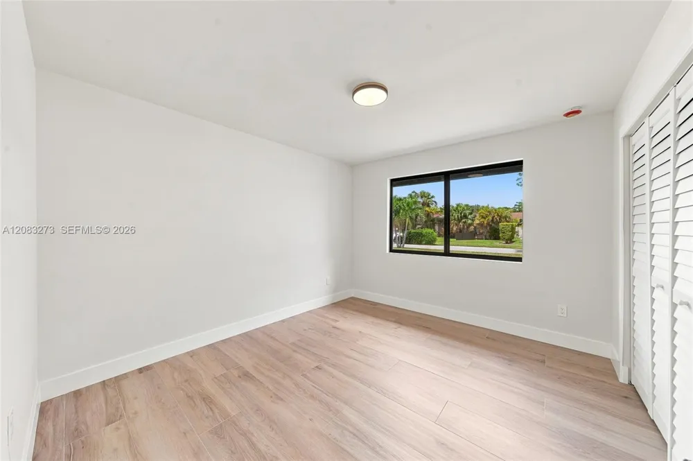 13300 SW 99th Ter Miami, FL 33186