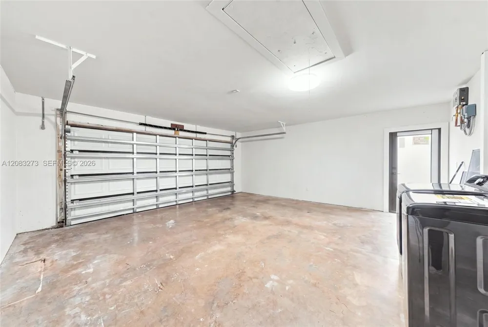 13300 SW 99th Ter Miami, FL 33186