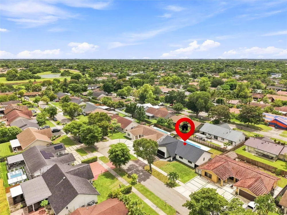 13300 SW 99th Ter Miami, FL 33186