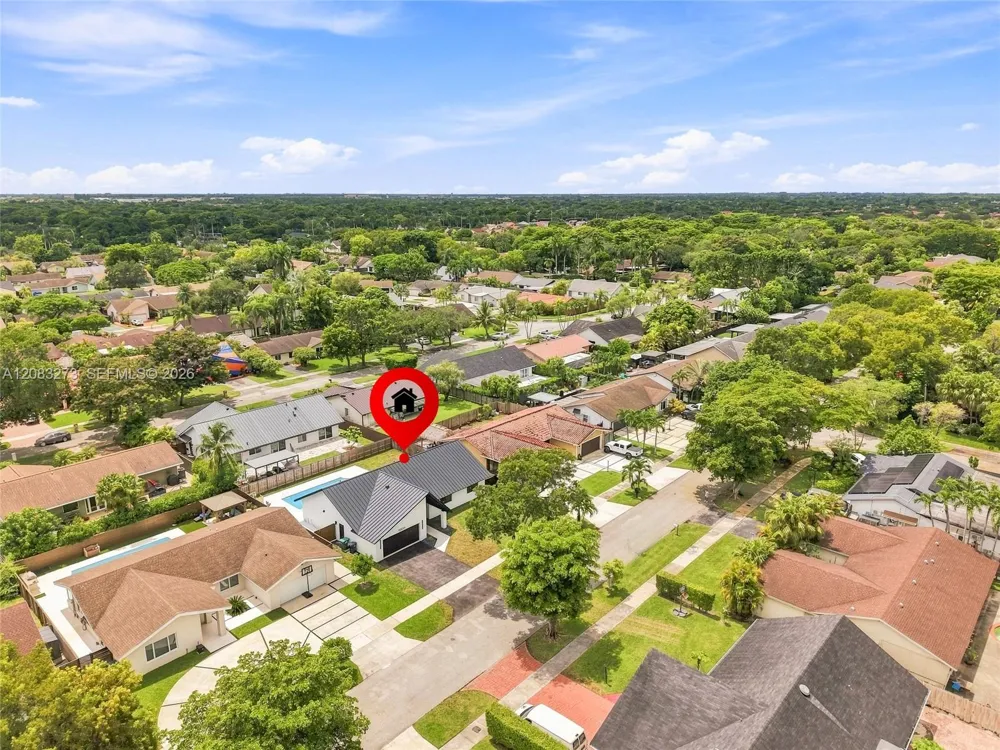 13300 SW 99th Ter Miami, FL 33186