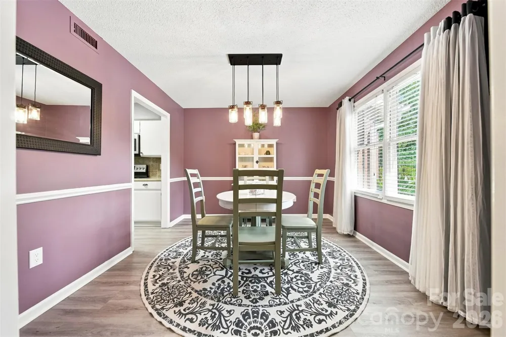 921 21st Avenue NE Hickory, NC 28601
